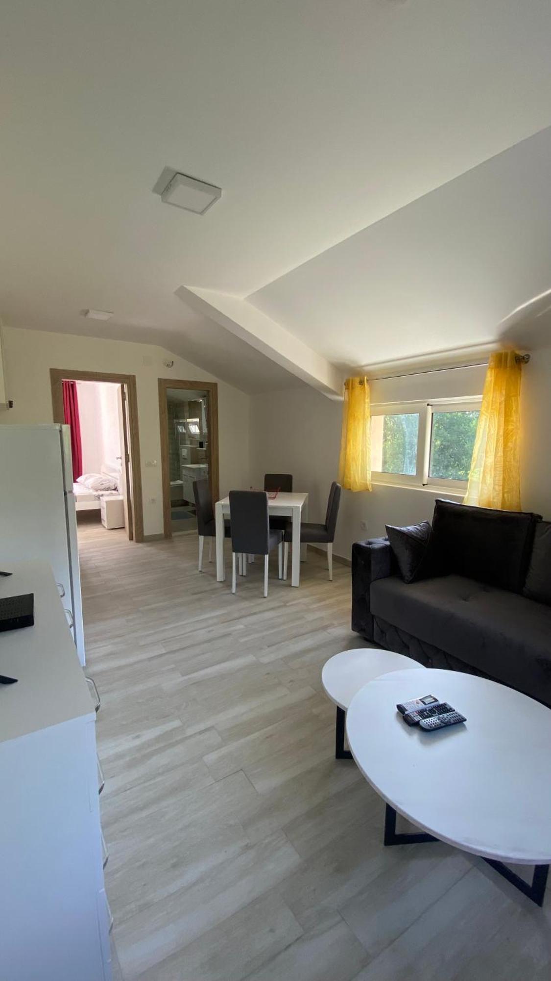 Apartments Two Olives Котор Екстериор снимка