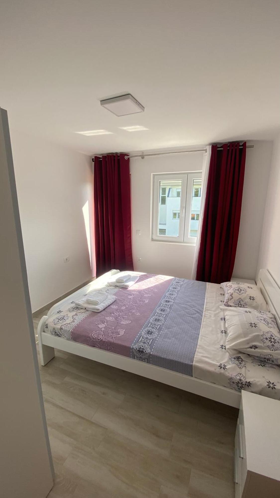 Apartments Two Olives Котор Екстериор снимка